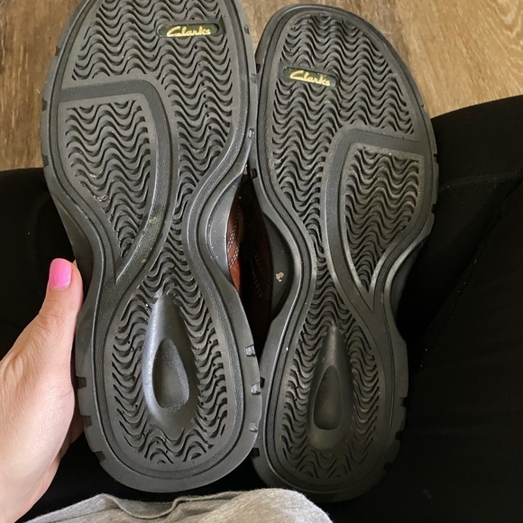 Clarks Escalade, brown leather upper 9 1/2 loafers - Picture 7 of 8